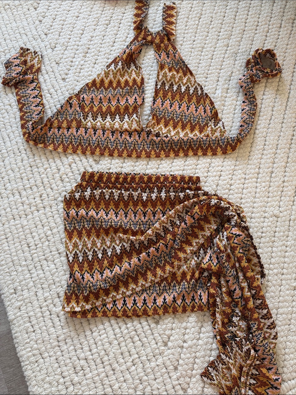 Trendy Zigzag Pattern Knit Two Piece Set - Picture 4 of 6
